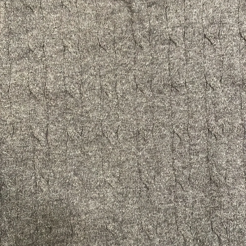 Cable Knit sweater - Picture 7 of 7